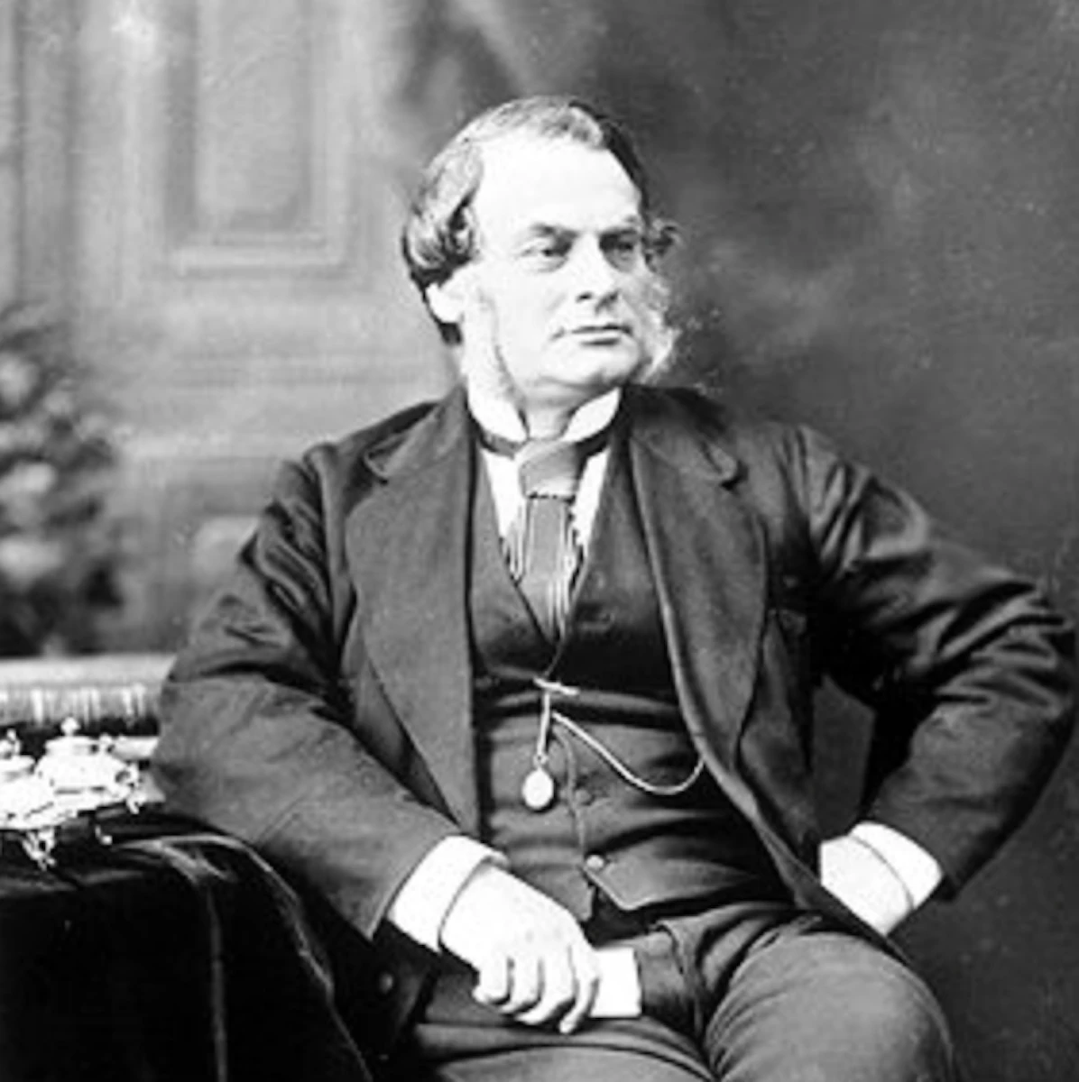 Chat with Samuel Leonard Tilley – AI Historical Figure | Humy.ai